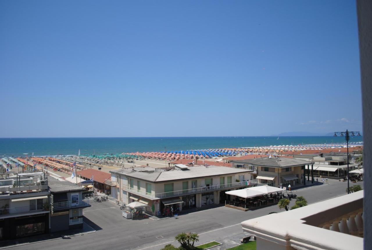 Villa Tina Hotel Viareggio Eksteriør billede