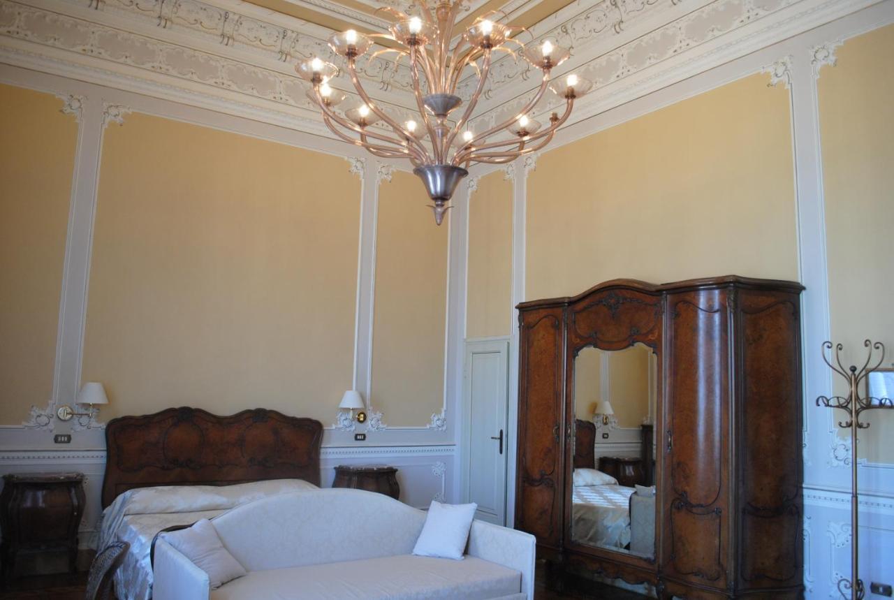 Villa Tina Hotel Viareggio Eksteriør billede