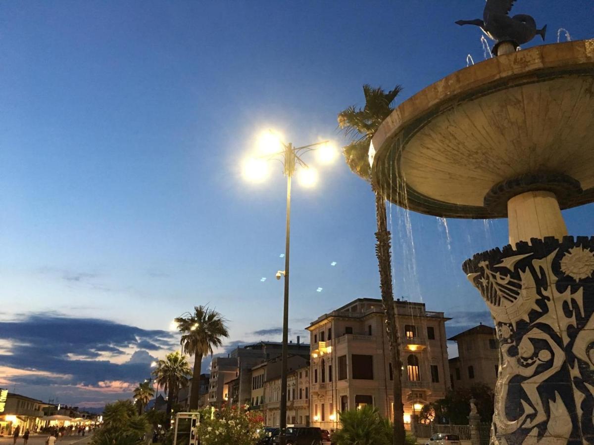 Villa Tina Hotel Viareggio Eksteriør billede