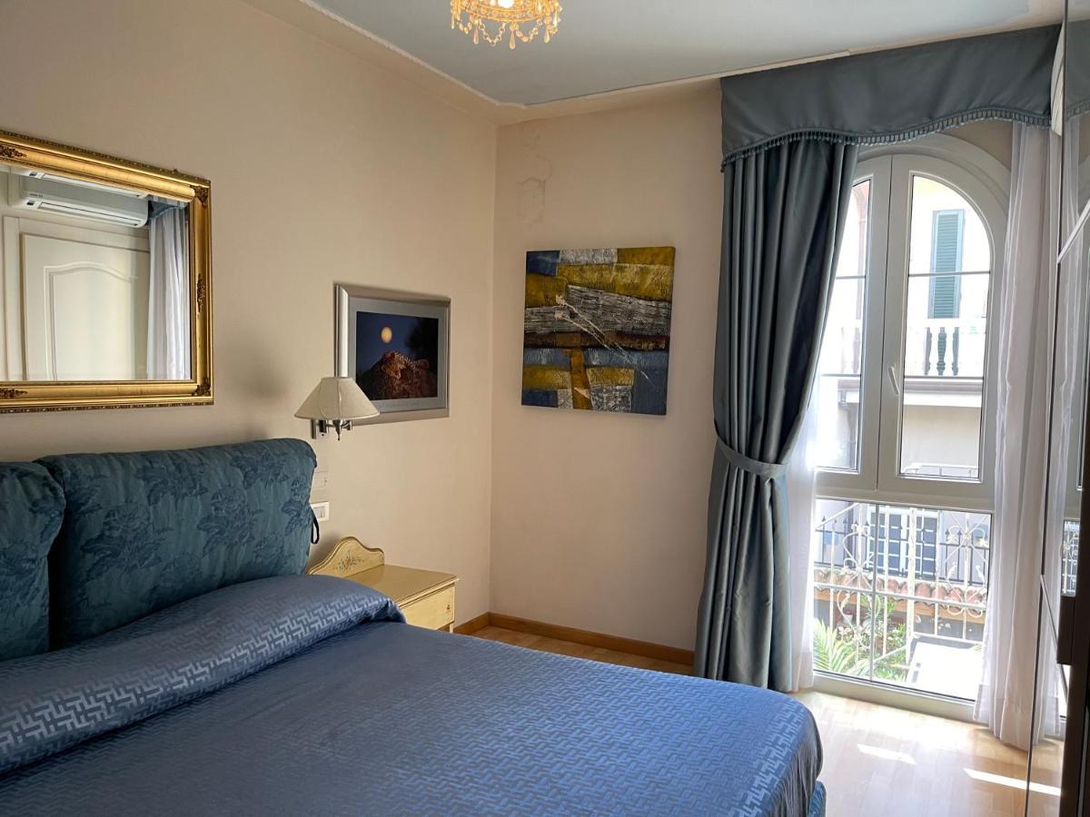 Villa Tina Hotel Viareggio Eksteriør billede