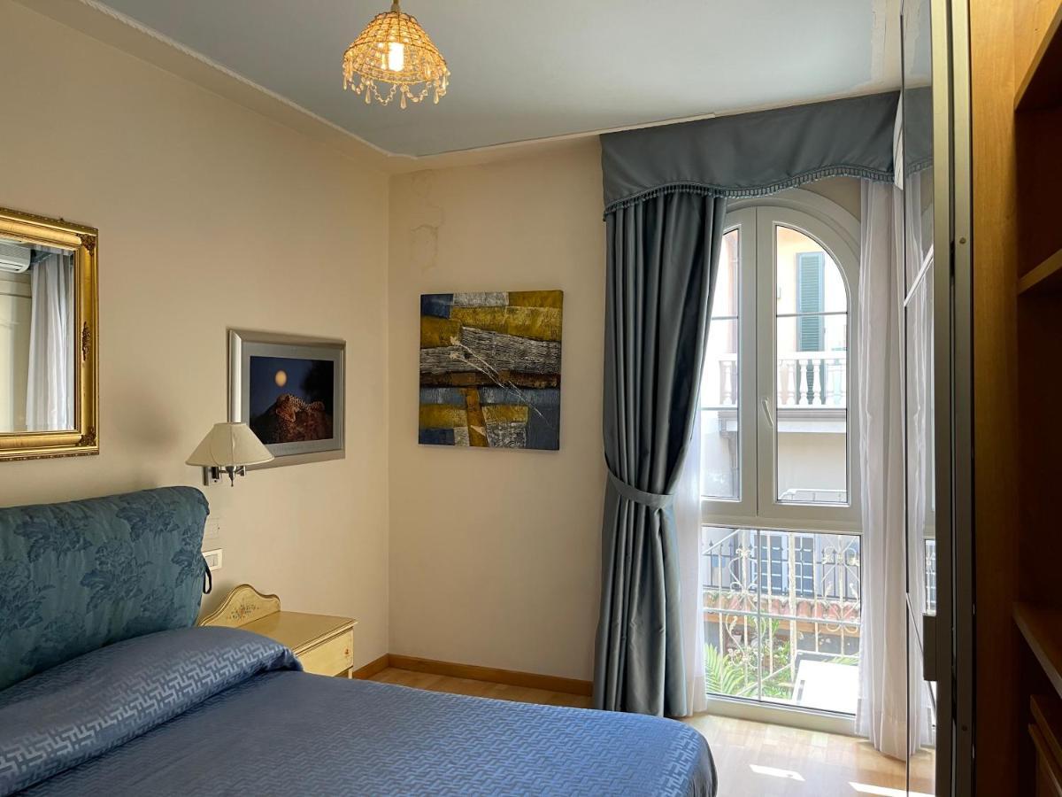 Villa Tina Hotel Viareggio Eksteriør billede